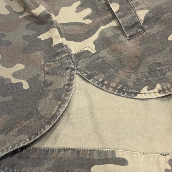 FOREVER 21 Rolling Stones Tour 1978 Camo Utility Vest Size M - Picture 6 of 11